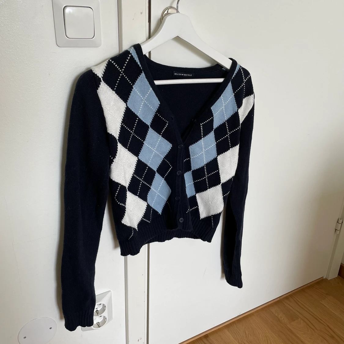 Elizabeth cardigan från Brandy Melville - 90