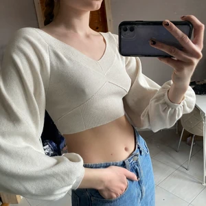 Tröja från Zara - Tröja köpt från zara förra sommaren, knappt använd och i jättebra skick. Skriv för fler bilder, kan mötas eller fraktas! 