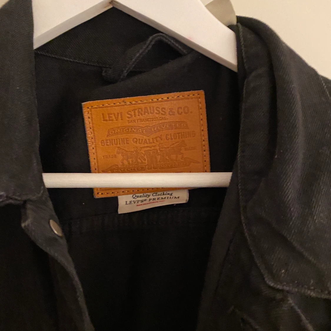 Svart Levis jeansjacka storlek L - 90