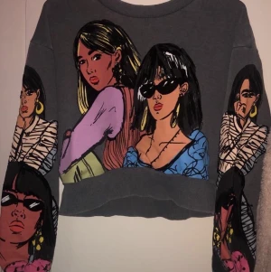 Hoodie från zara - Snygg hoddie till salu. Säljer pga har blivit för liten. Kontakta för mer info