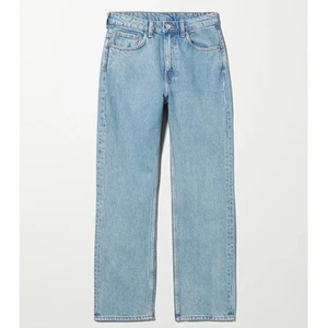 Weekday jeans - Knappt använda då jag köpte en för liten storlek. Skicket är som nytt! Storlek W24 L30