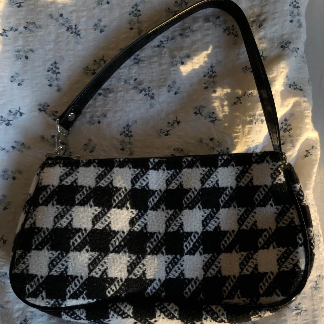 Axelremsväska!  - 90