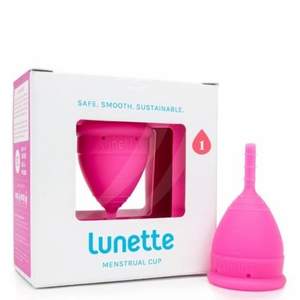 Lunette Reusable Menstrual Cup har köpt för några år sen men aldrig använt den, köpte för 250kr men säljer för 225kr