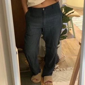 Marinblå linnebyxor - oversized och långa