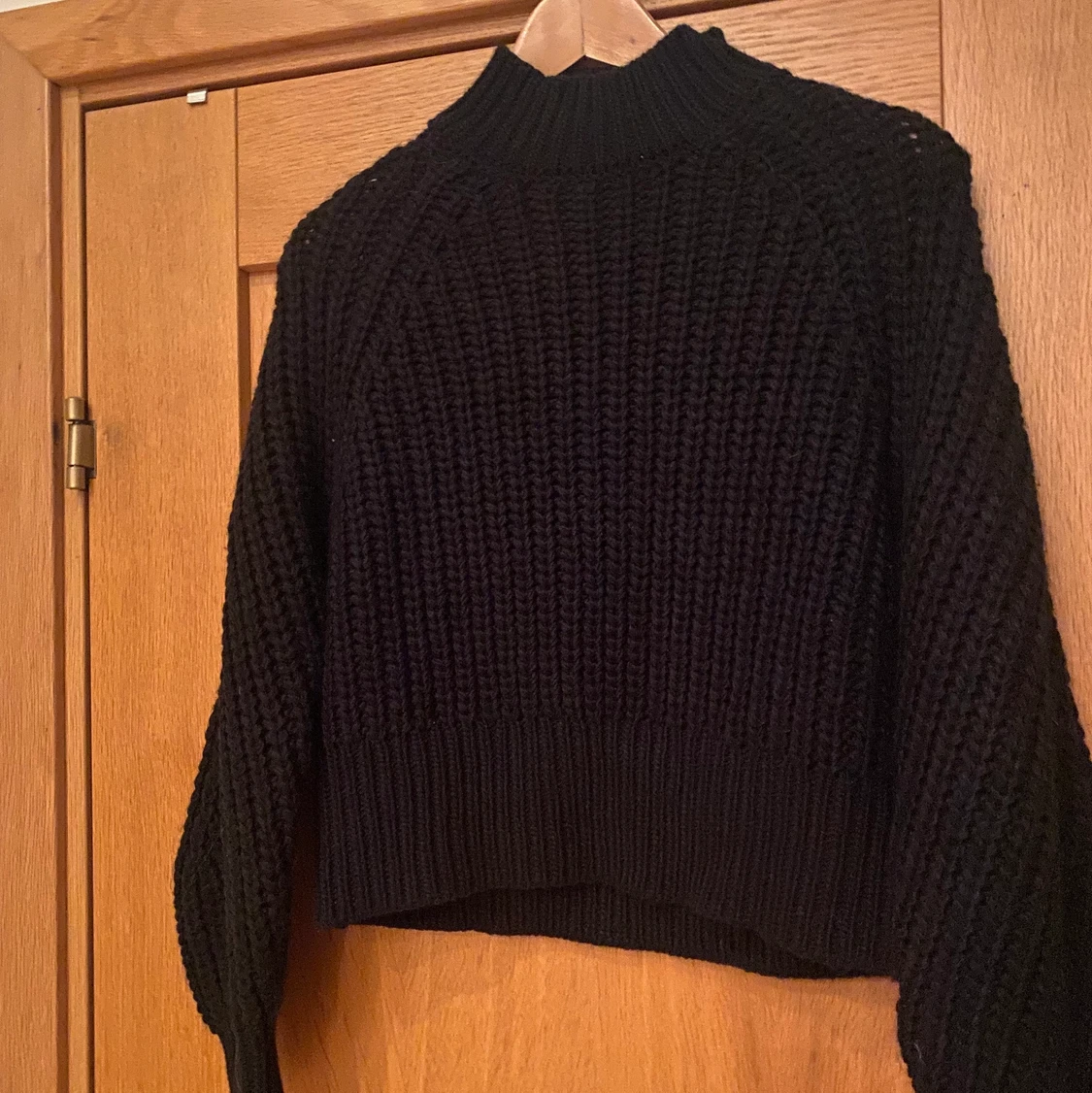 Svart stickad tröja från NAKD  - 90