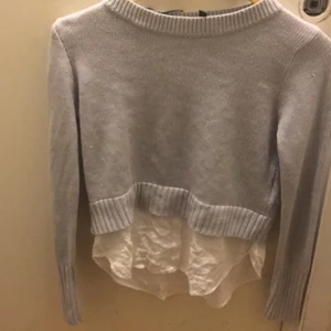 STICKAD TRÖJA💕💕💕 - Säljer en vanlig fin grå stickad TRÖJA som ja använt några gånger 