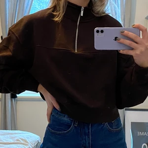 Tröja - Ball, skön, snygg, brun zip tröja som ändats är provad 