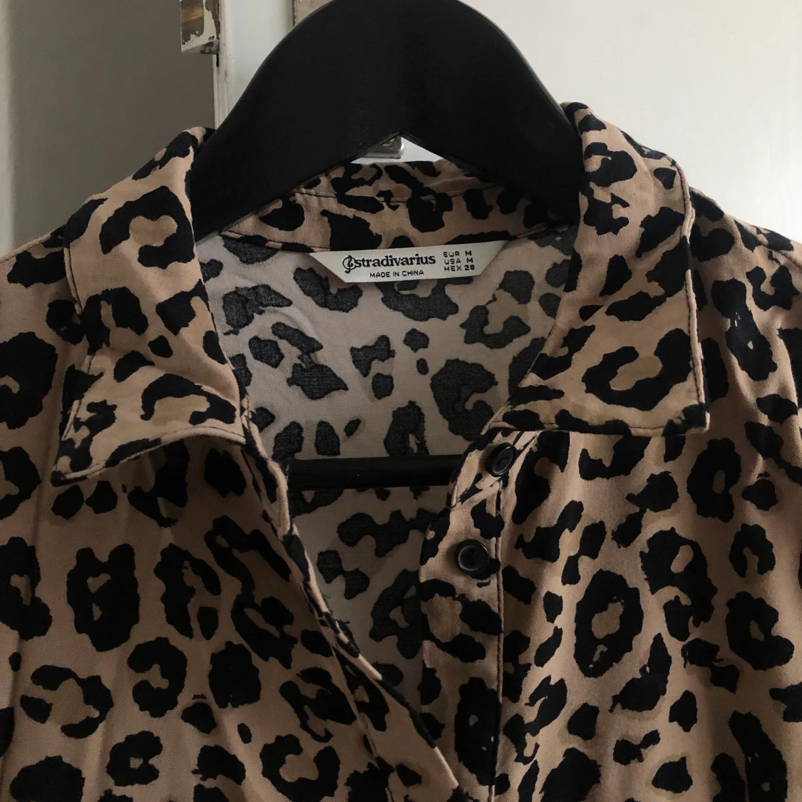 Klänning med leopardmönster - 90