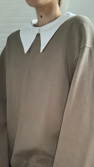 Tröja i storlek S - Tröja från zara i strl s. Jag har använt den få gånger, bra skick