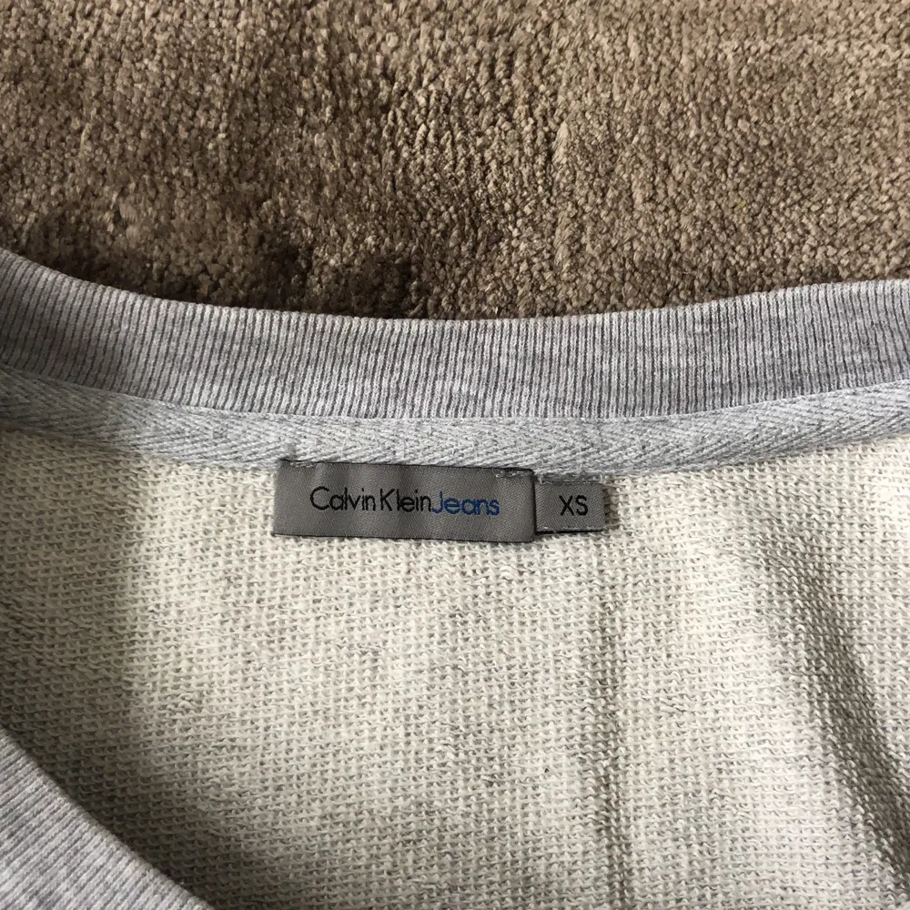 Tröja, sweatshirt från Calvin Klein - Strl XS. Tröjor & Koftor.