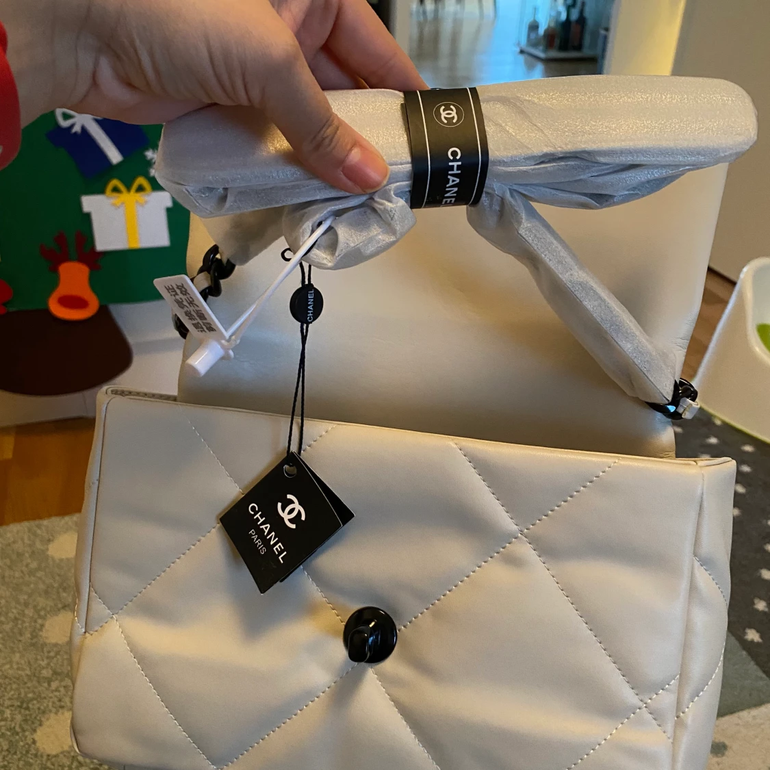 Chanel 19 väska ivory - 90