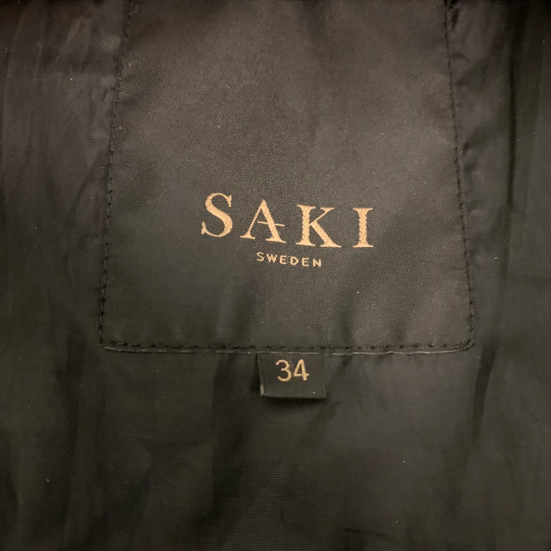 Äkta päls SAKI jacka storlek 34 - 90