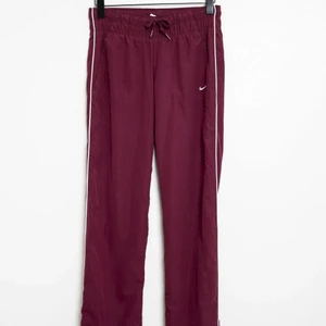 nike pants  - nike byxor storlek s, vintage 250 ekv 60kr frakt 