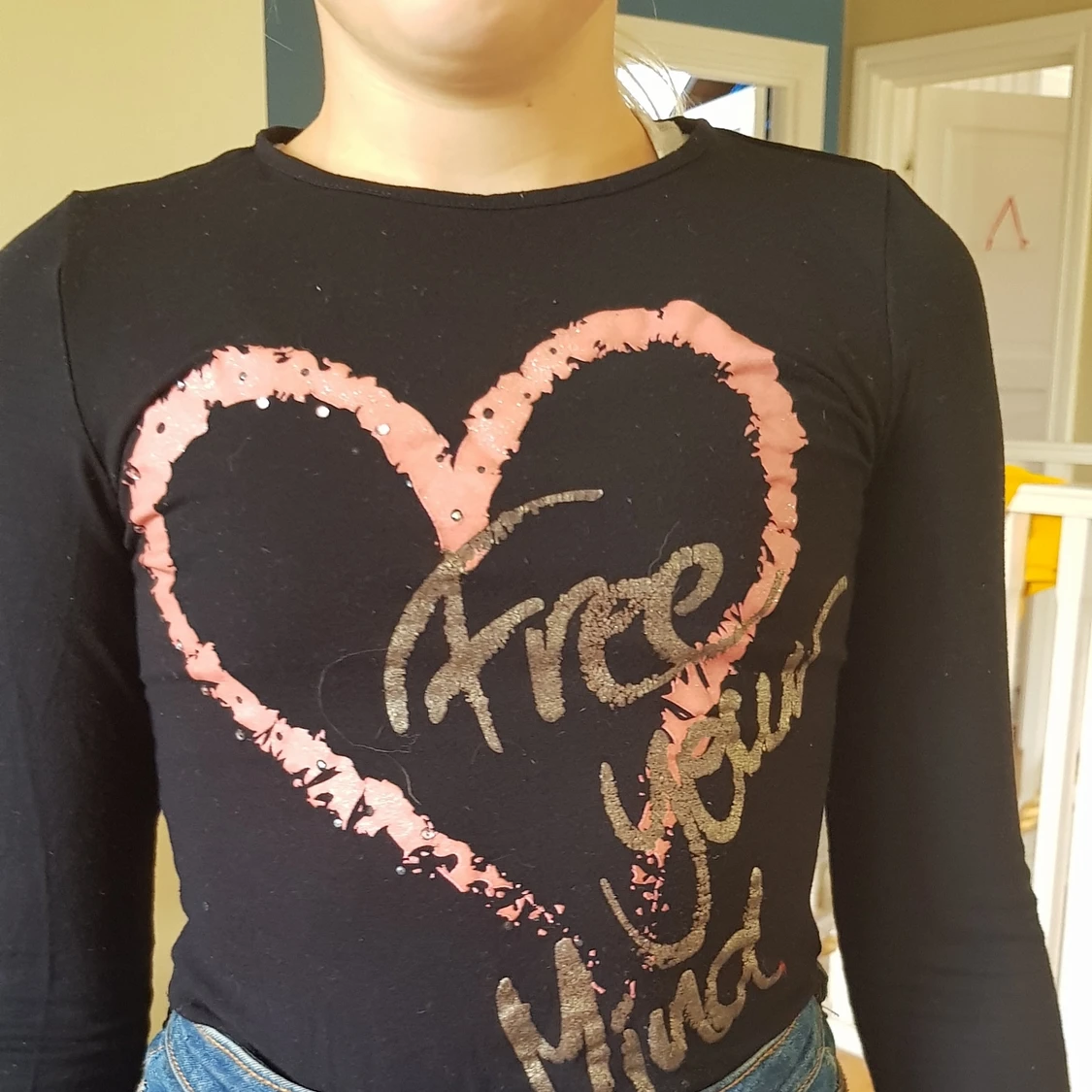 Svart långärmad tröja storlek 146- 152