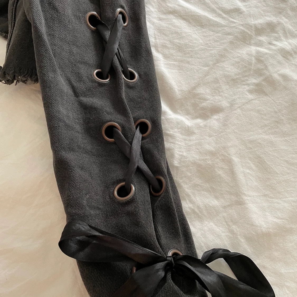 Svart/grå jeansjacka med flätade ärmar - 91