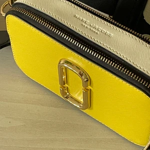 Marc Jacobs väska  - Väska från Marc Jacobs i väldigt fint skick