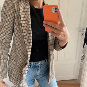 Kavaj - Säljer denna kavaj❤️mycket sparsamt använd 🌸 köparen står för frakt! 