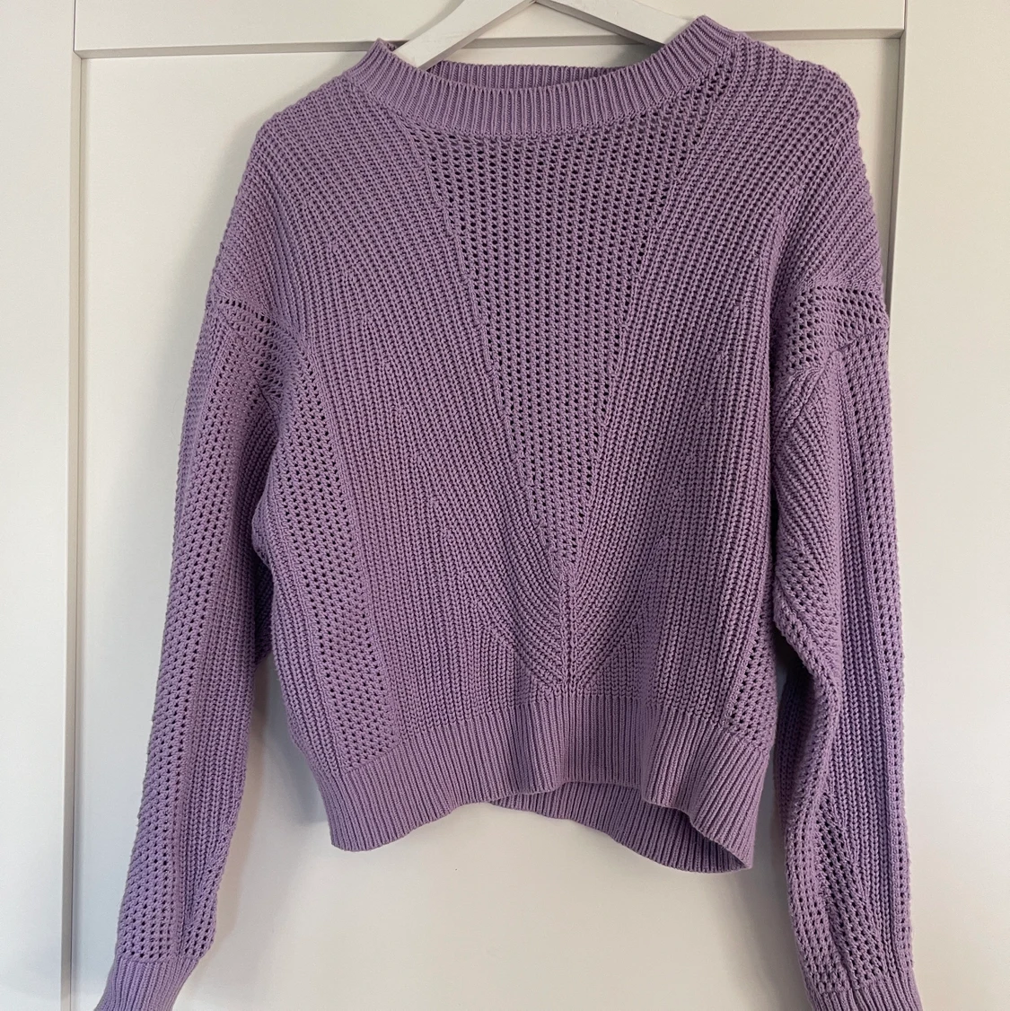 Lila stickad tröja  - 91