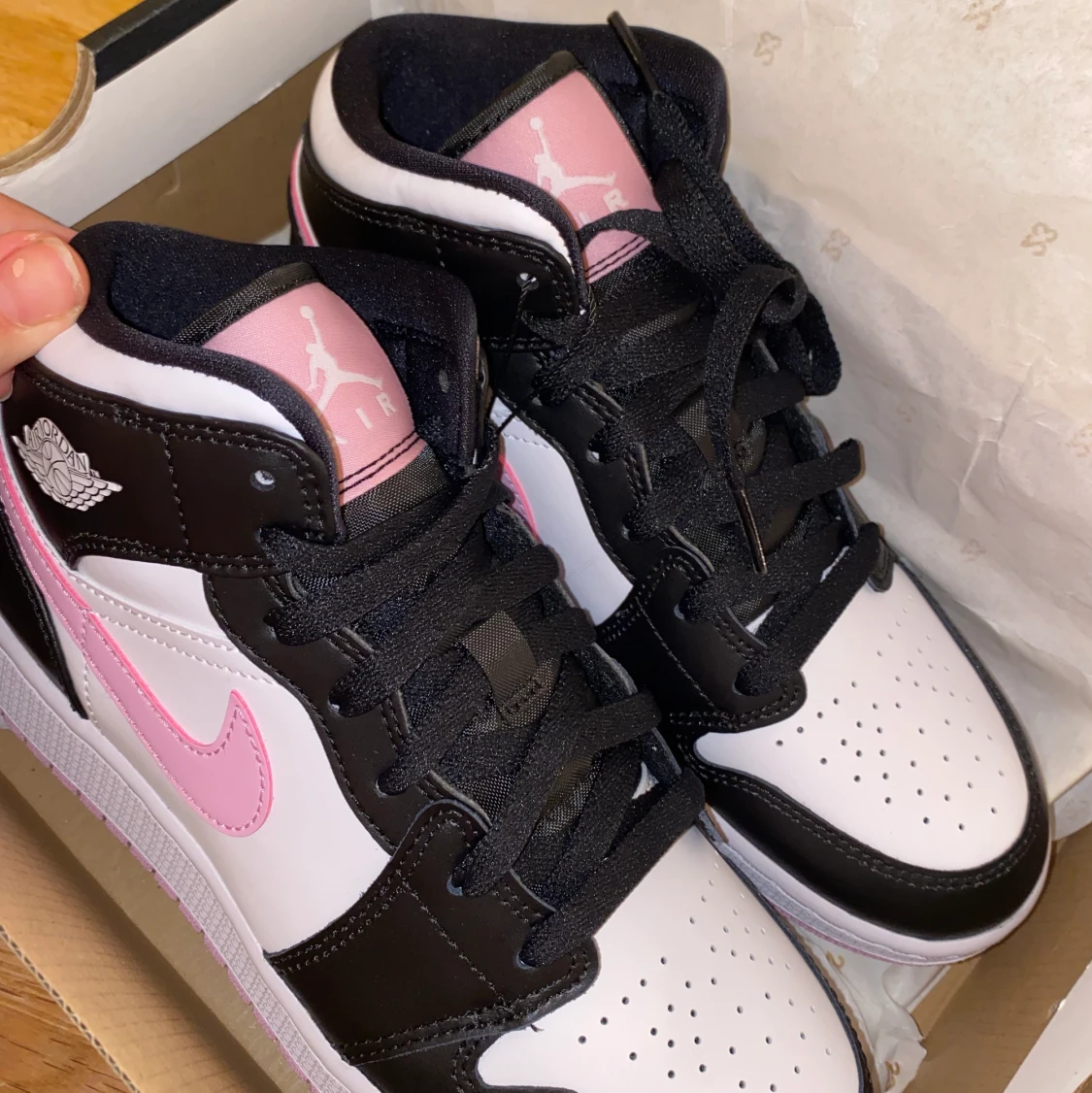 Jordan 1 arctic pink (intressekoll)