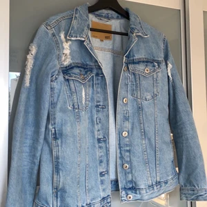 Från Lager 157 i storlek XS - Jackan är näst intill oanvänd och lite större i storleken.