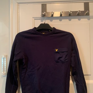 Lyle & scott sweatshirt  - Använd ett fåtal gånger 