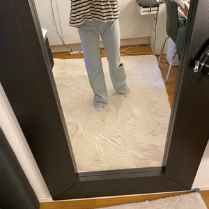 Jeans - Säljer dessa jeans från pull&bear i str 36