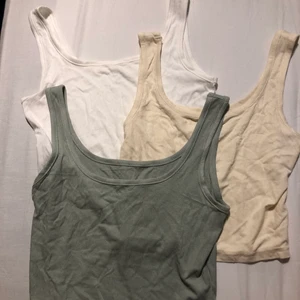 Linne storlek xs  - Köp 3 för 100kr 1 för 50kr 2 för 75kr. dom är sköna i materialet