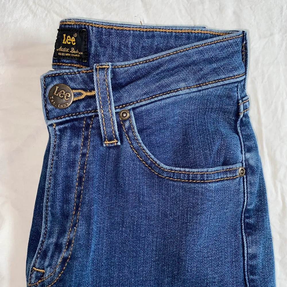Tights blå jeans. Använda endast en gång och aldrig tvättade. Nypris 900kr. Jeans & Byxor.