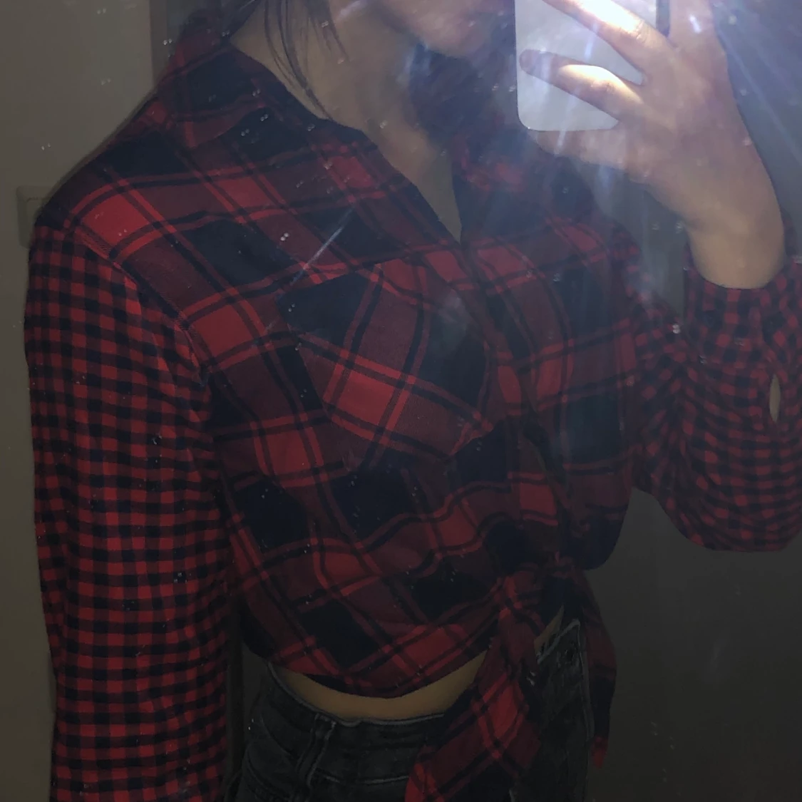 rutig skjora med knut - 90