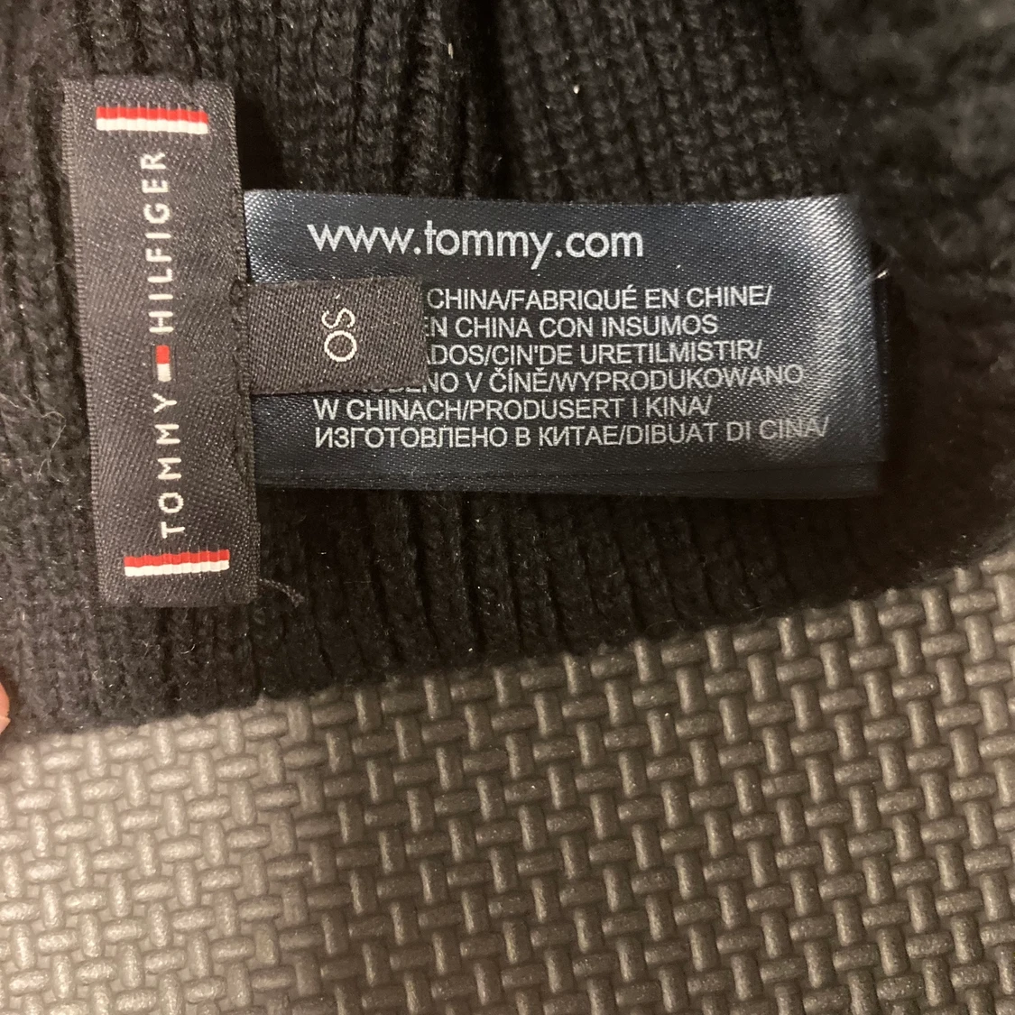 Hilfiger mössa - 90