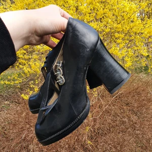 Äkta Giorgio pasquali damskor - Använt skick men inga hål, sprickor eller liknande skador. Strl 37♡ 