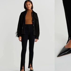 Jeans med slits. Använda 2ggr. - Jeans från Gina med snygg slits. Använda Max 2ggr pga för små. Långa! 