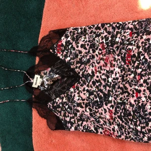 Linne från Zadig et Voltaire - Ett oanvänt linne från Zadig i storlek S (priset kan diskuteras) 