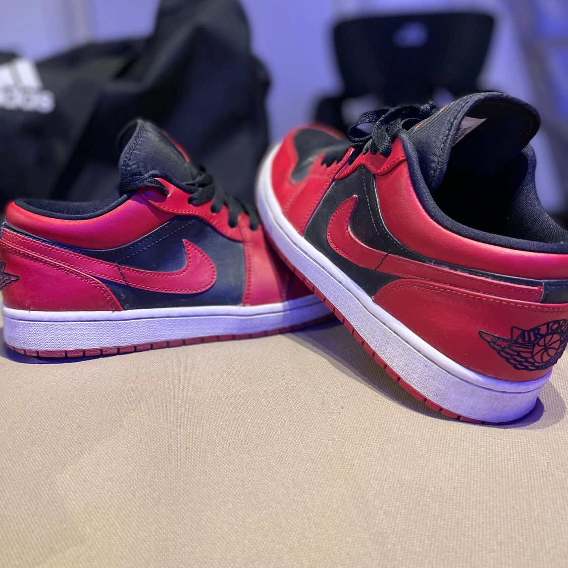 Röda jordan lows  - 91