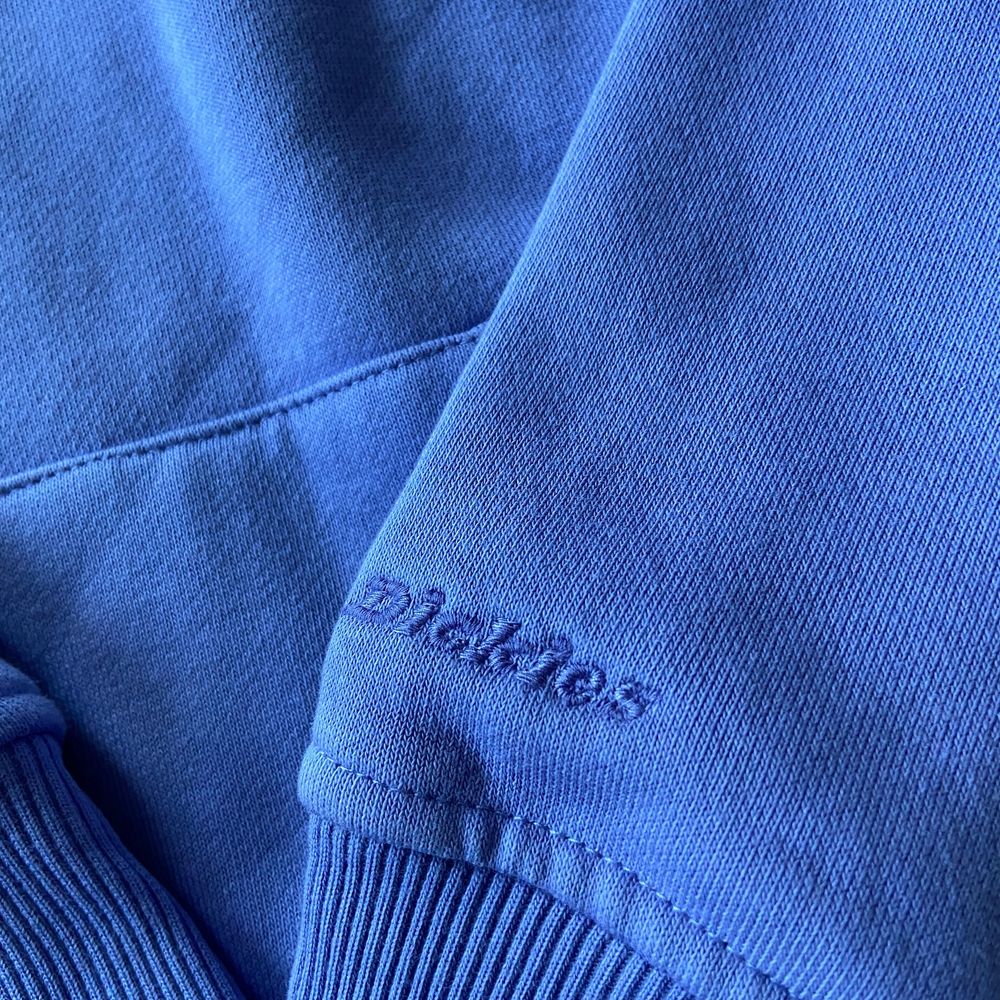 dickies lila hoodie - Huvtröjor & Träningströjor | Plick Second Hand