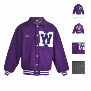 College jacka - Intressekoll på min vintage college jacka, säljer vid bra bud! Storlek: L (mer M) men kan passa alla beroende på hur man vill att den ska sitta. Cond 9,5/10 bara använd ett fåtal gånger. Kom med bud och ställ frågor om ni har några!