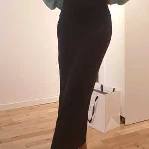 Svart pennkjol - Från Cubus, köpt förra sommaren och endast använd en gång!