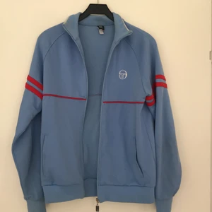 SERGIO TACCINI - Snygg trackie taccini. Nypris 1299:-