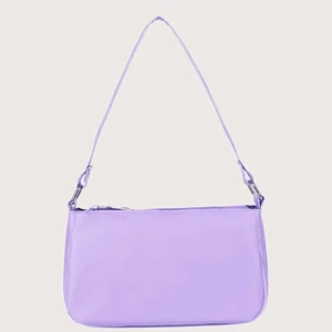 Fin väska  - super fin & aldrig använd därav super skick💜 60kr inkl frakt!