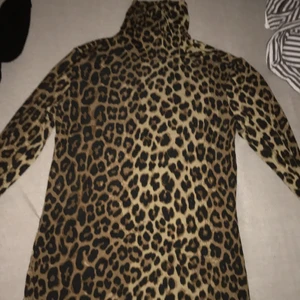 Xs - Jätte mjuk , stretchig , använd 3 gånger , dm för mer info 