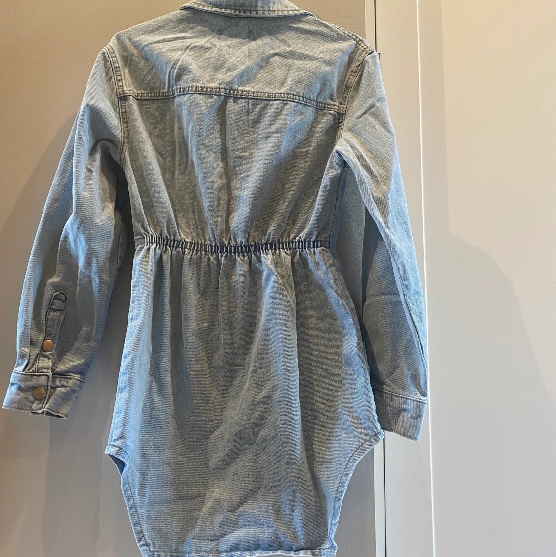 Denim PrettyLittleThing klänning - 91