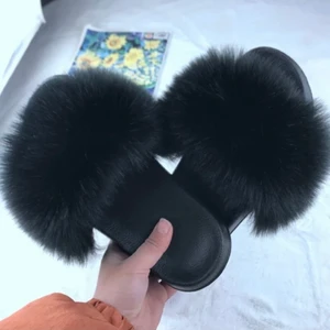 Populära pälstofflor - Sköna tofflor i fuskpäls i färgen svart strlk 38/39 HELT nya tyvärr passade ej