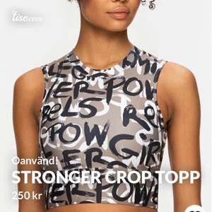 Crop topp STRONGER  - Oanvänd 