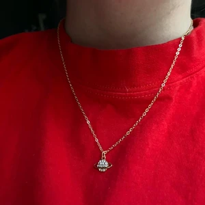 Handgjort halsband  - GRATIS FRAKT💗 @bladhsmycken på Instagram 