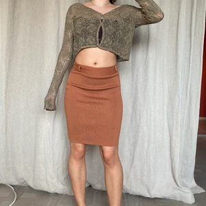 Stretchig kjol - Kjol i stretchigt material! Möts på söder annars står köparen för frakt på 62kr❤️