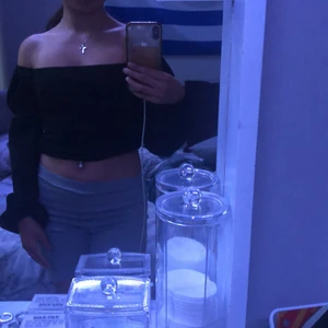 Tröja - Säljer denna tröja från NA-KD storlek XS säljer den för 90kr❤️