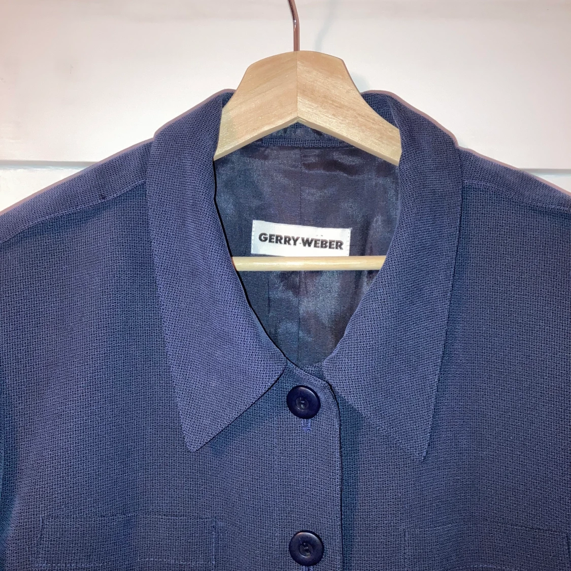 Blå, tunn kavaj! - 90