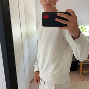 Arket Sweatshirt - Använd 2-3 ggr. Passar XS-S. 