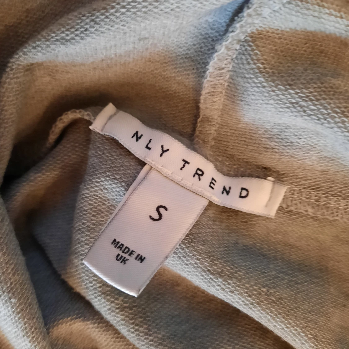 Hoddie från Nelly - 91