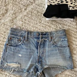 Levis shorts 24 - 501 shorts. Fint skick. Köparen betalar frakt